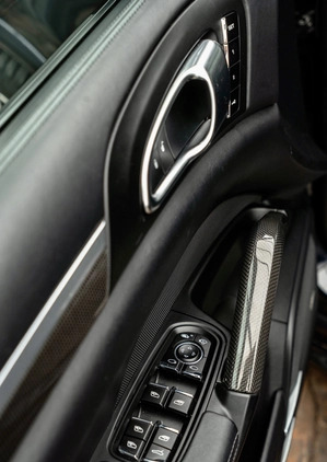 Porsche Cayenne cena 229000 przebieg: 240000, rok produkcji 2015 z Strzegom małe 596